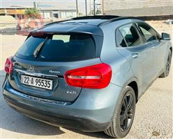 مێرسێدس بێنز GLA